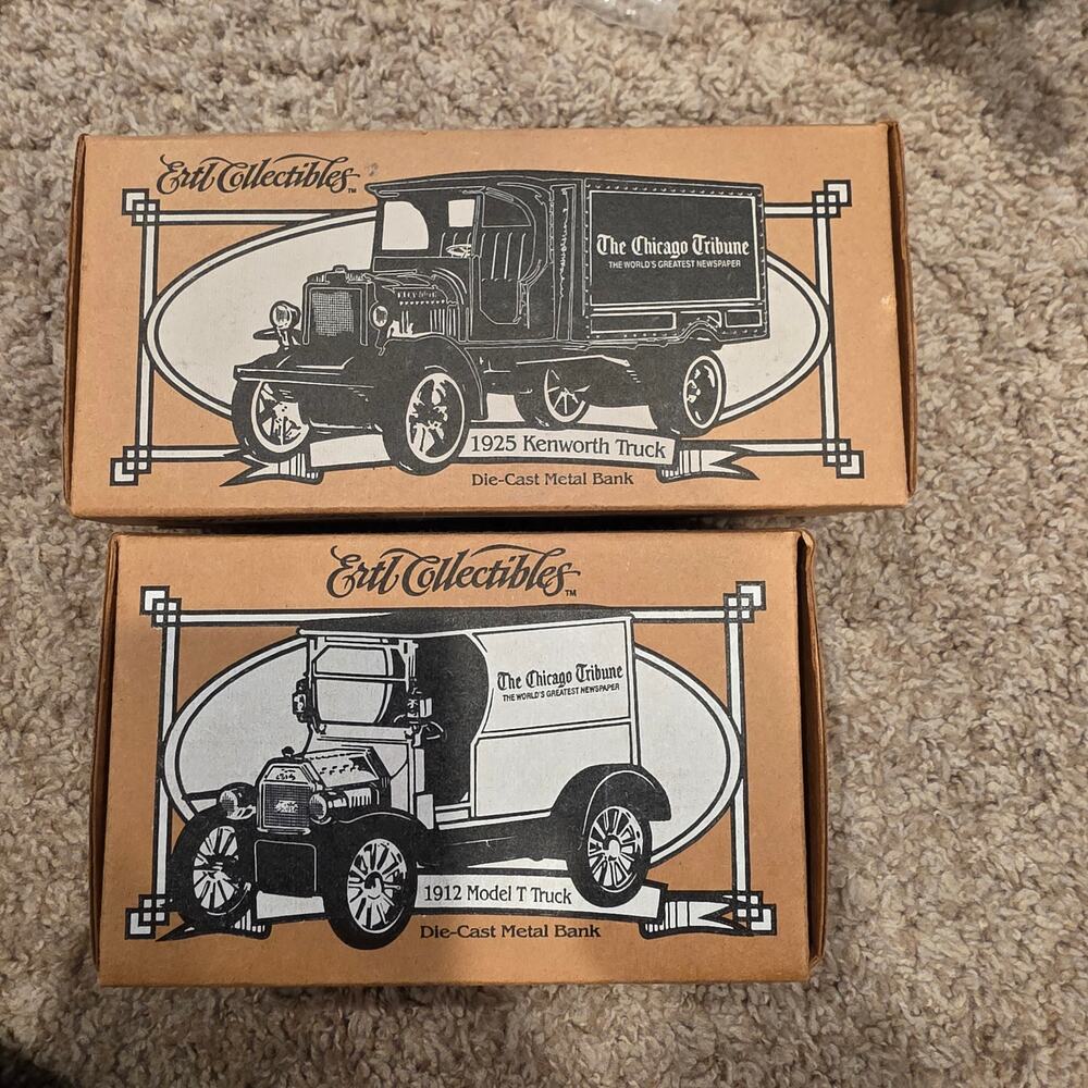 Set of The Chicago Tribune vintage die‎ cast metal coin banks